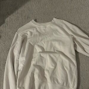 Uniqlo Crewneck - Medium